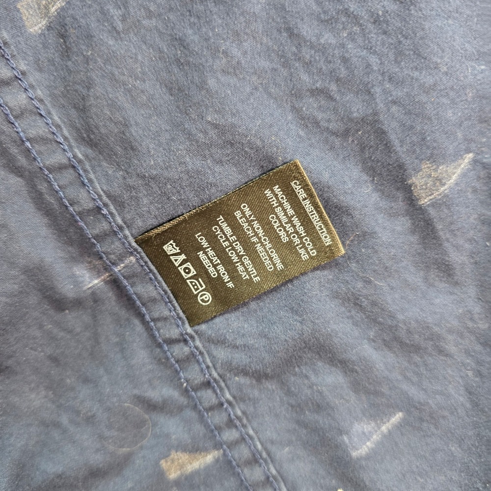 Denim & Flower Shirt Mens M Navy Blue Sneaker Print Short Sleeve Button Down - Picture 5 of 10